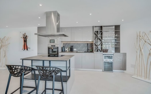 A-4691 Renoviertes Luxus Apartment in 1. Meereslinie mit  fantastischem Rundum Ausblick  12