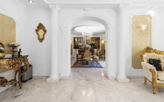 5059 Außergewöhnliche Villa in Badia Blava mit großer Pool Terrasse und eleganter Ausstattung 23