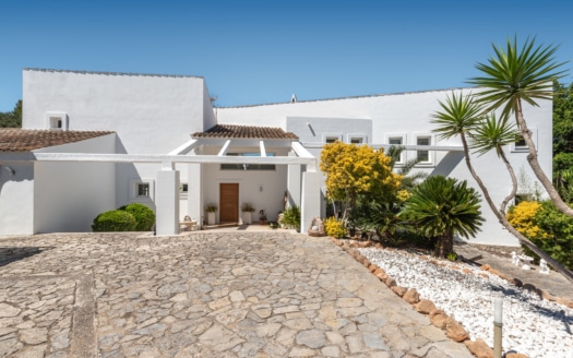 5668  -Villa in Sanjarassa 40