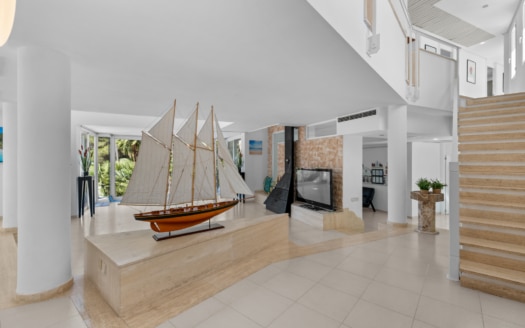 5668  -Villa in Sanjarassa 12
